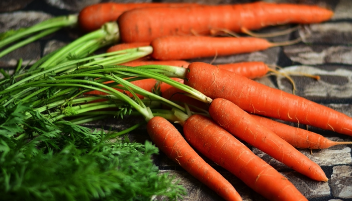 raw carrots